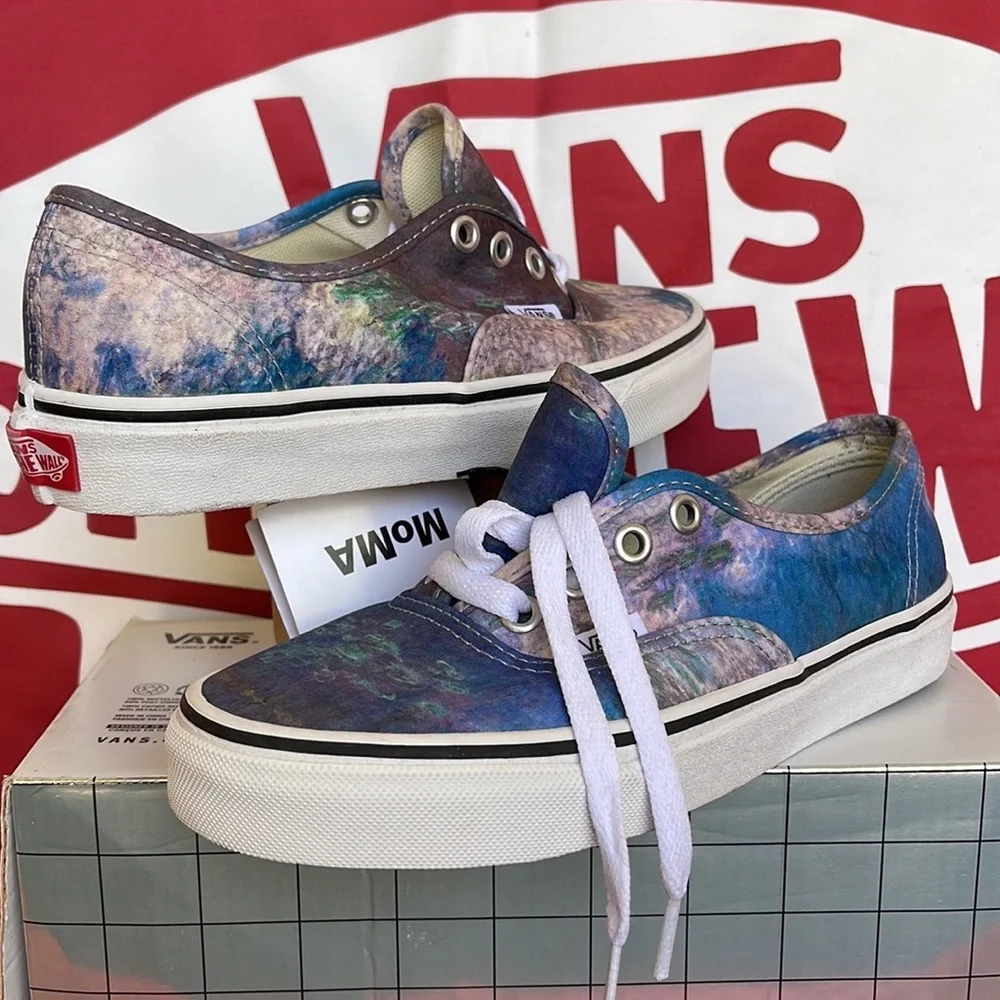 Vans Authentic
(MoMA) Claude Monet
VNOA2Z5118H
WMNS sneakers - Picture 10 of 16